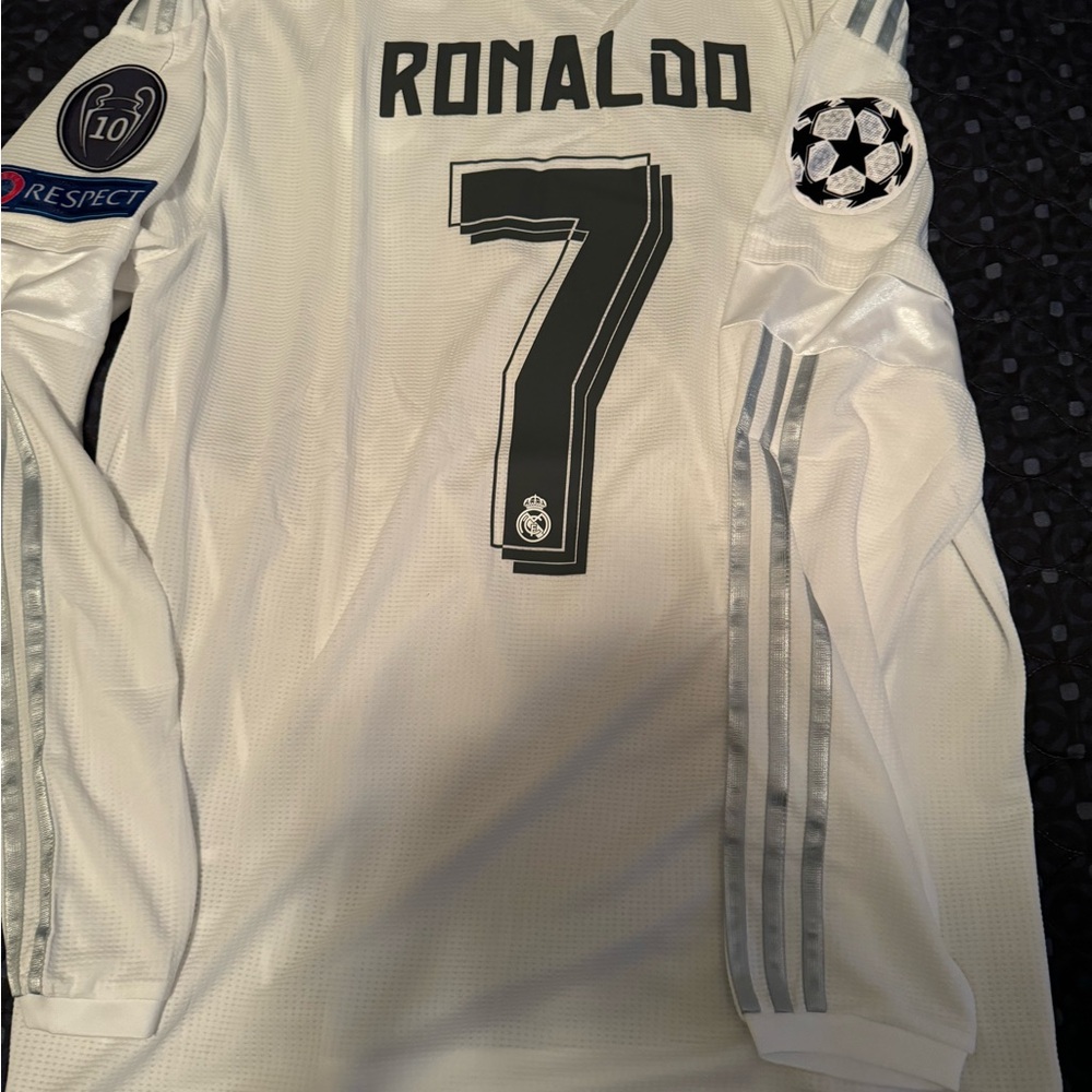 2016 Real Madrid CR7 NWT Champions League Milano Final LS Replica Jersey - Picture 7 of 9